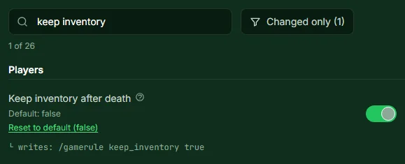 Gamerule Keep inventory after death turned on, with no difference between the worlds